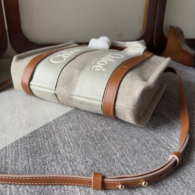 SMALL WOODY TOTE BAG 26.5 IN BEIGE LINEN CANVAS WEBBING LOGO EMBROIDERY BROWN CALFSKIN - Image 10