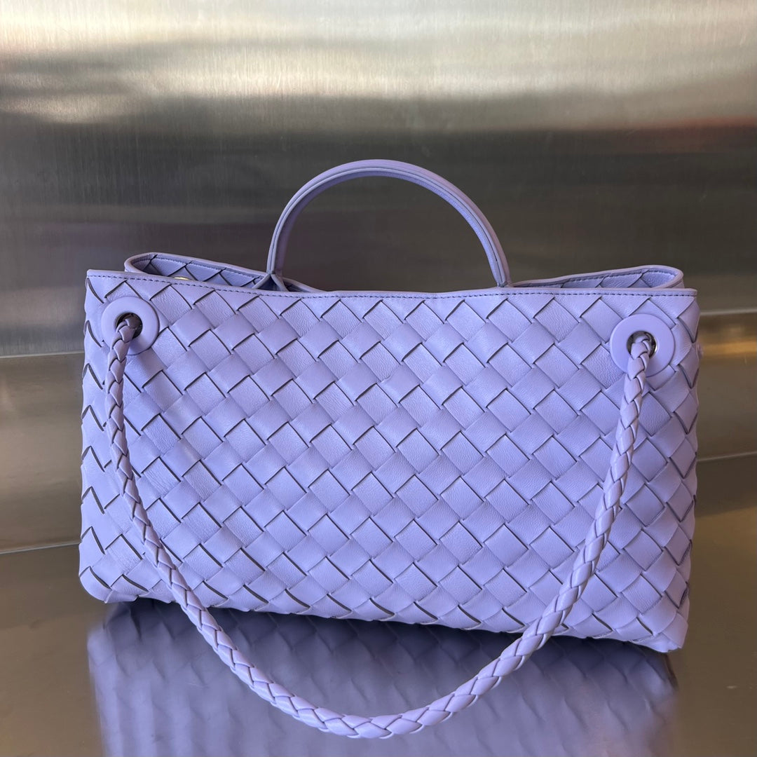 SMALL ANDIAMO 29 IN LIGHT PURPLE LAMBSKIN - Image 6