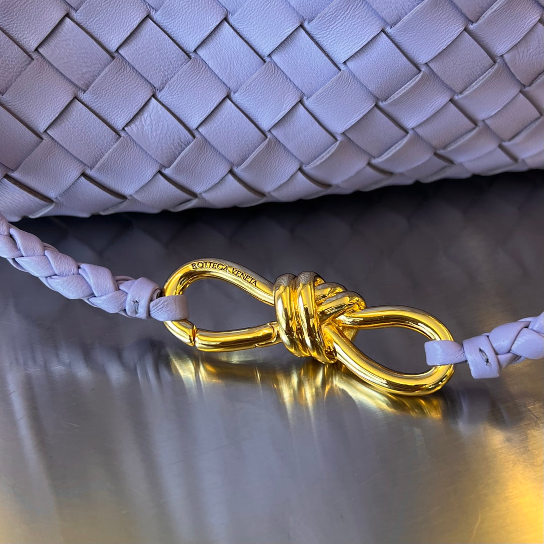 SMALL ANDIAMO 29 IN LIGHT PURPLE LAMBSKIN - Image 8