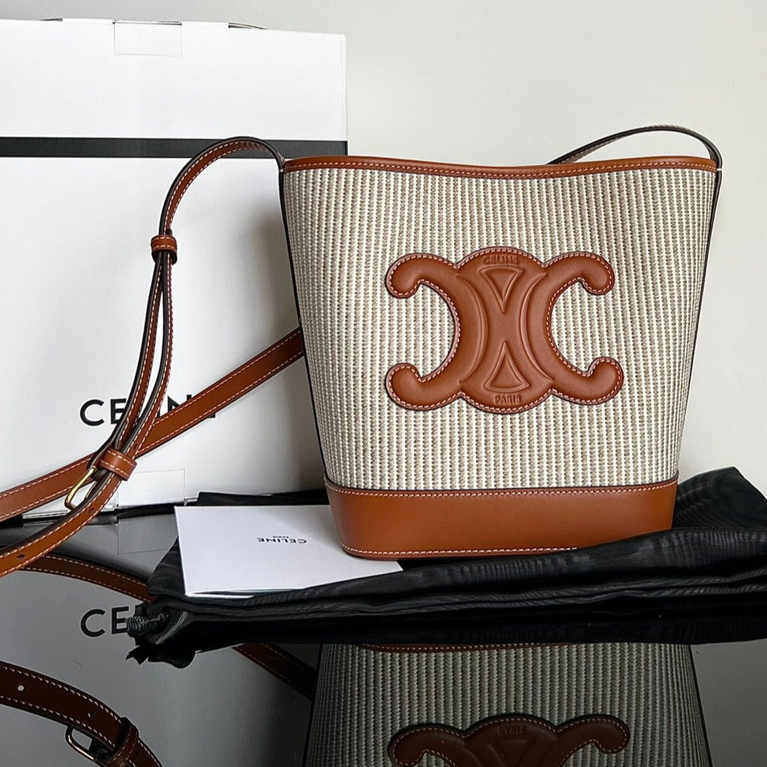 BUCKET CUIR TRIOMPHE 24 CALFSKIN BEIGE BROWN CARO - Image 3