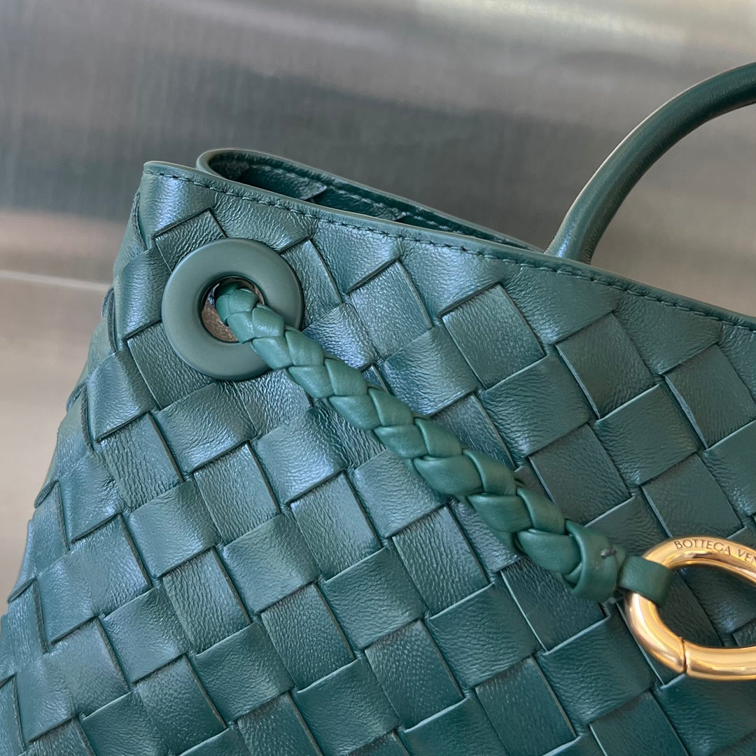 SMALL ANDIAMO 29 IN EMERALD GREEN LAMBSKIN - Image 7
