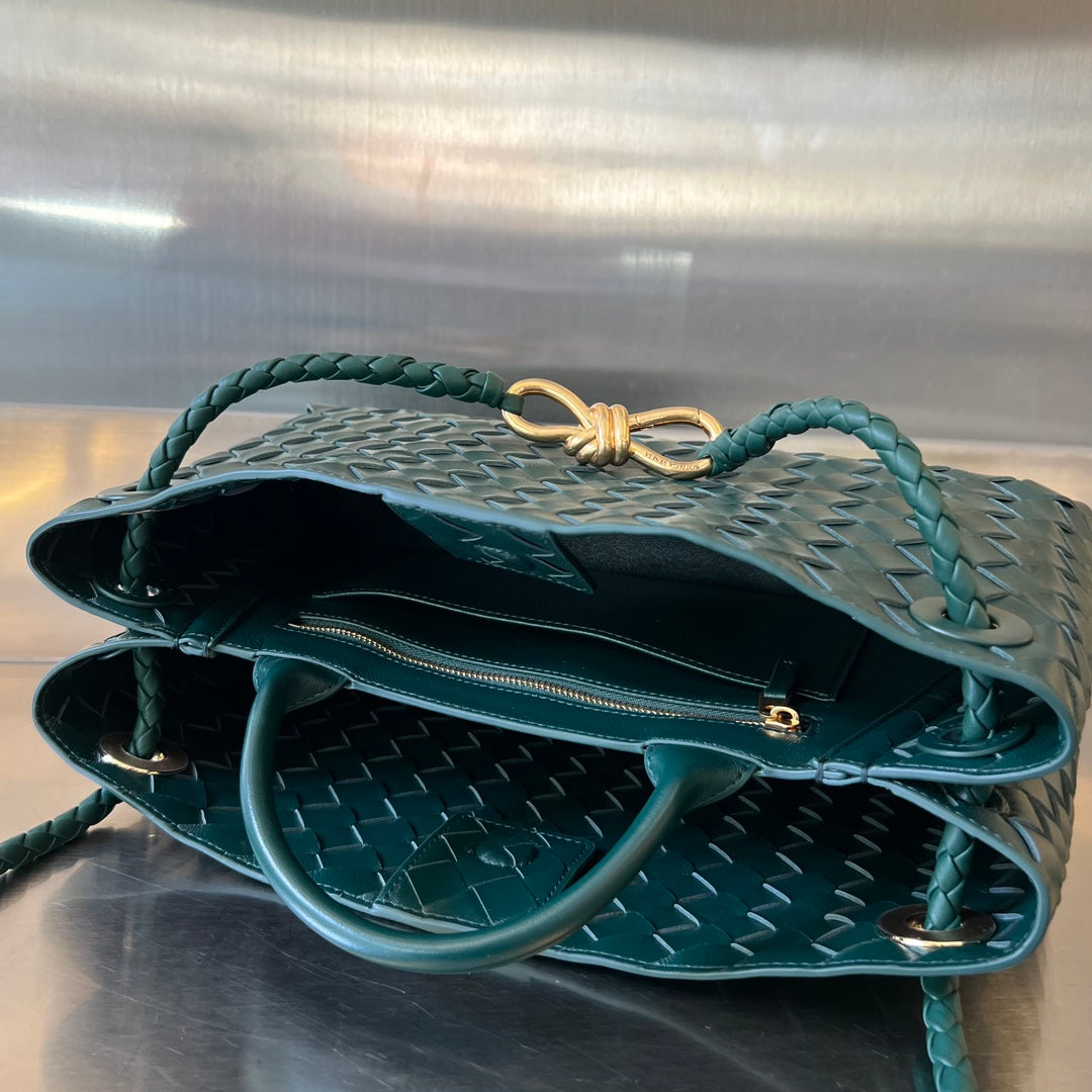 SMALL ANDIAMO 29 IN EMERALD GREEN LAMBSKIN - Image 9