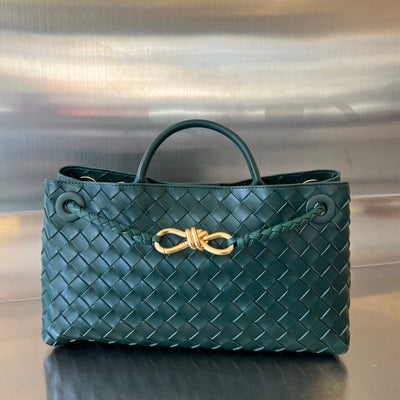 SMALL ANDIAMO 29 IN EMERALD GREEN LAMBSKIN - Image 3
