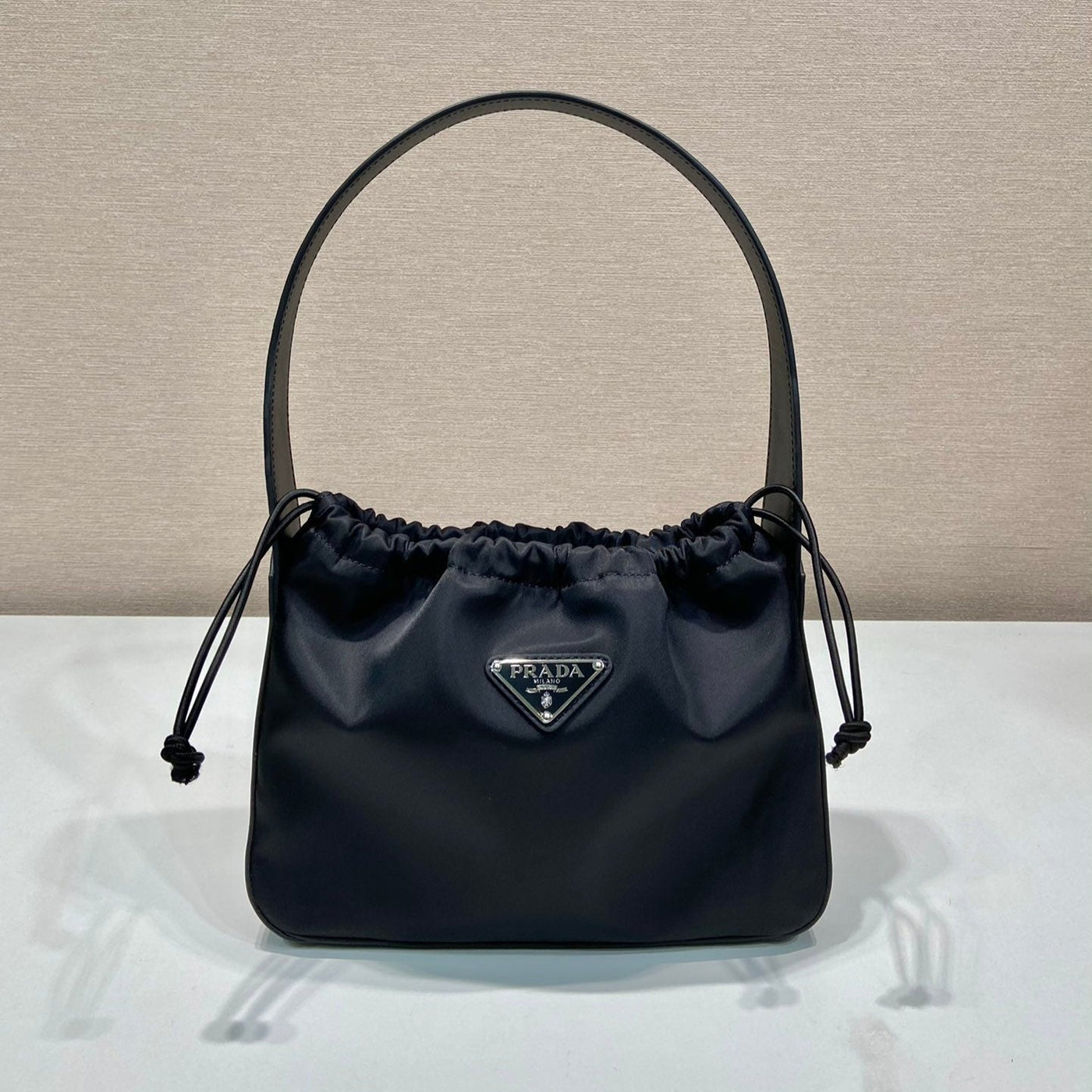 small drawstring bag 23 in black re-nylon - main image