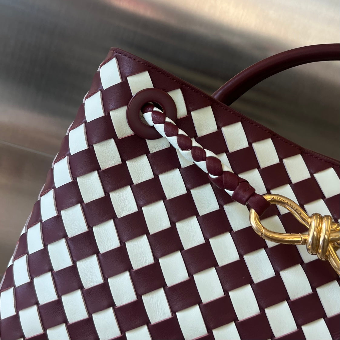 MEDIUM ANDIAMO 32 IN RED WHITE CALFSKIN - Image 6