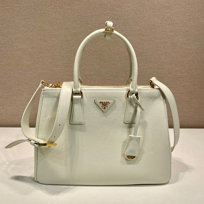 large galleria bag 32 in white smooth calfskin gold hardware - main image