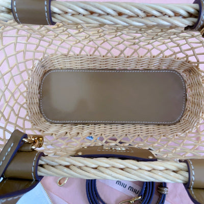 WOVEN HOLLOW BAG 24 IN BEIGE RATTAN AND BROWN CALFSKIN TRIM