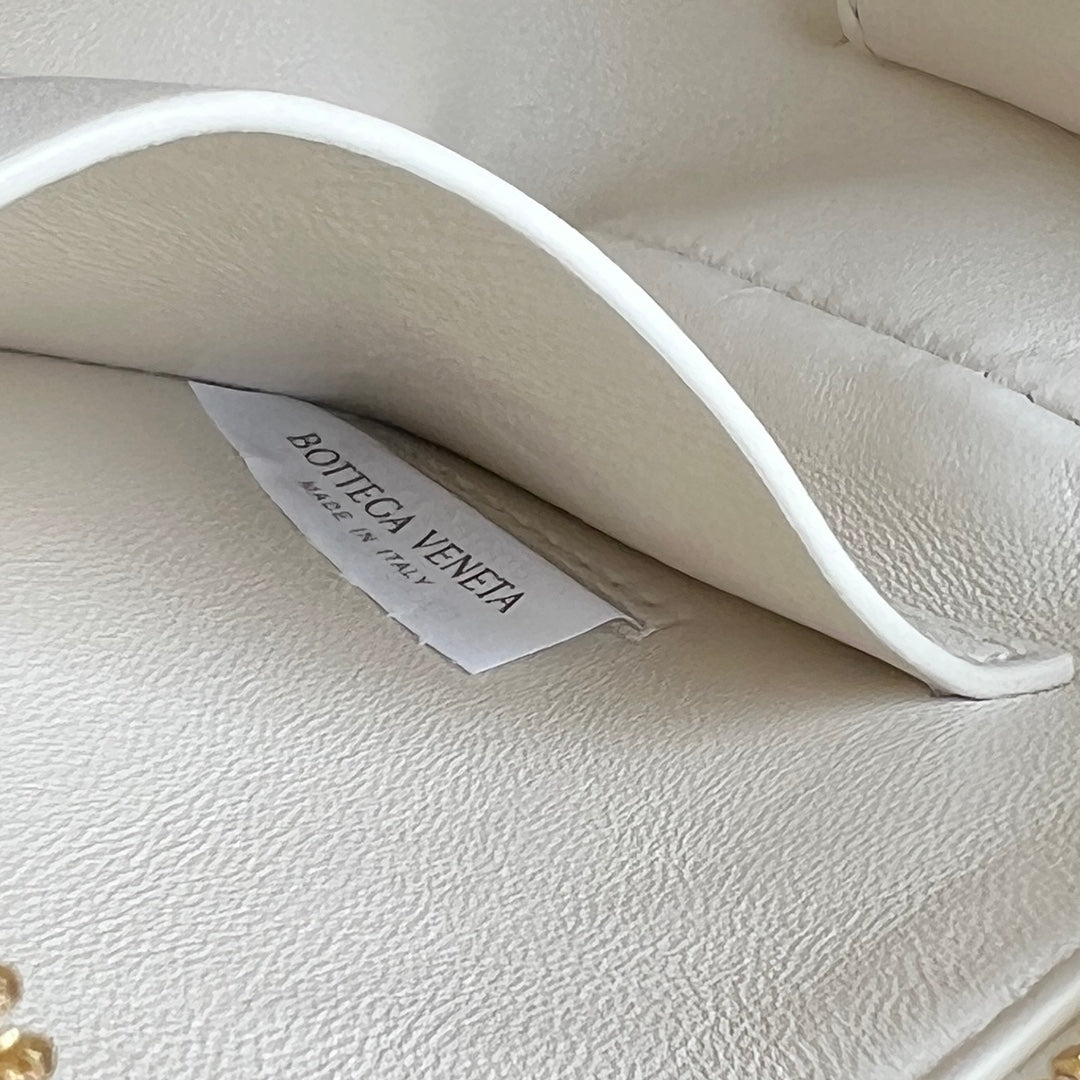 CONCERT POUCH 18 IN WHITE LAMBSKIN - Image 11
