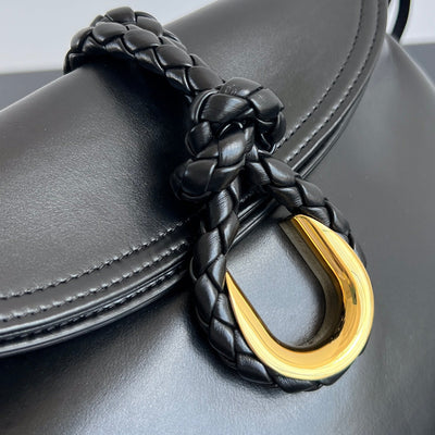 SMALL LIBERTA 27 IN BLACK SMOOTH CALFSKIN GOLD HARDWARE - Image 6