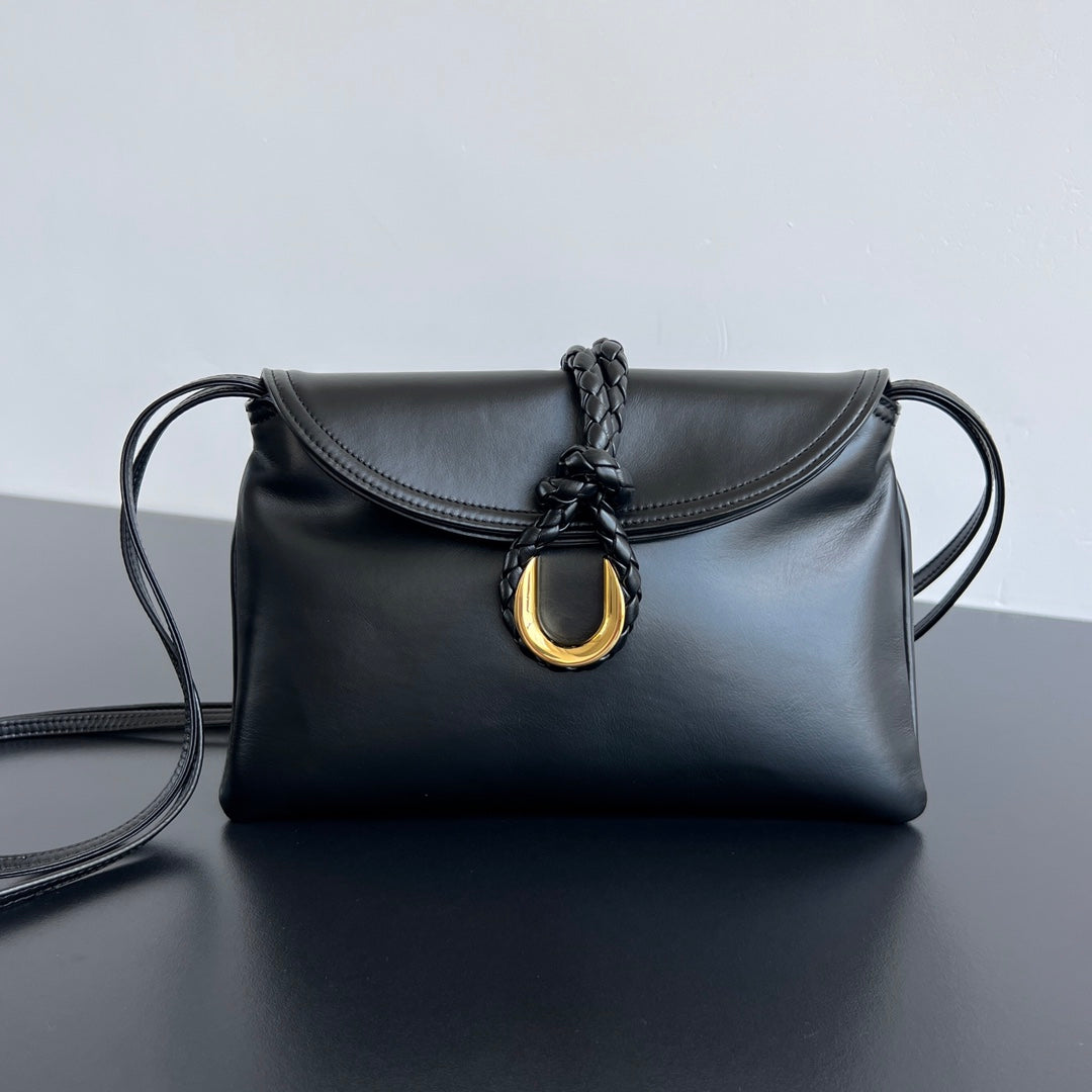 SMALL LIBERTA 27 IN BLACK SMOOTH CALFSKIN GOLD HARDWARE - Main Image