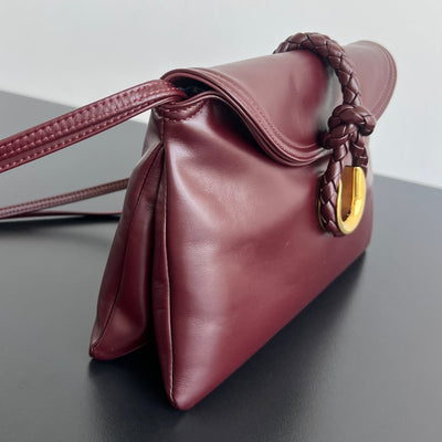 SMALL LIBERTA 27 IN WINE RED SMOOTH CALFSKIN GOLD HARDWARE - Image 5