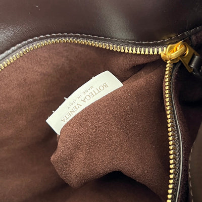 SMALL LIBERTA 27 IN CHOCOLATE SMOOTH CALFSKIN GOLD HARDWARE - Image 2