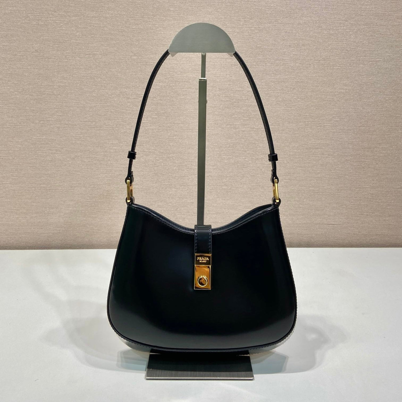 Pr*da cleo shoulder bag 22 in black brushed lambskin with clasp closure - main image