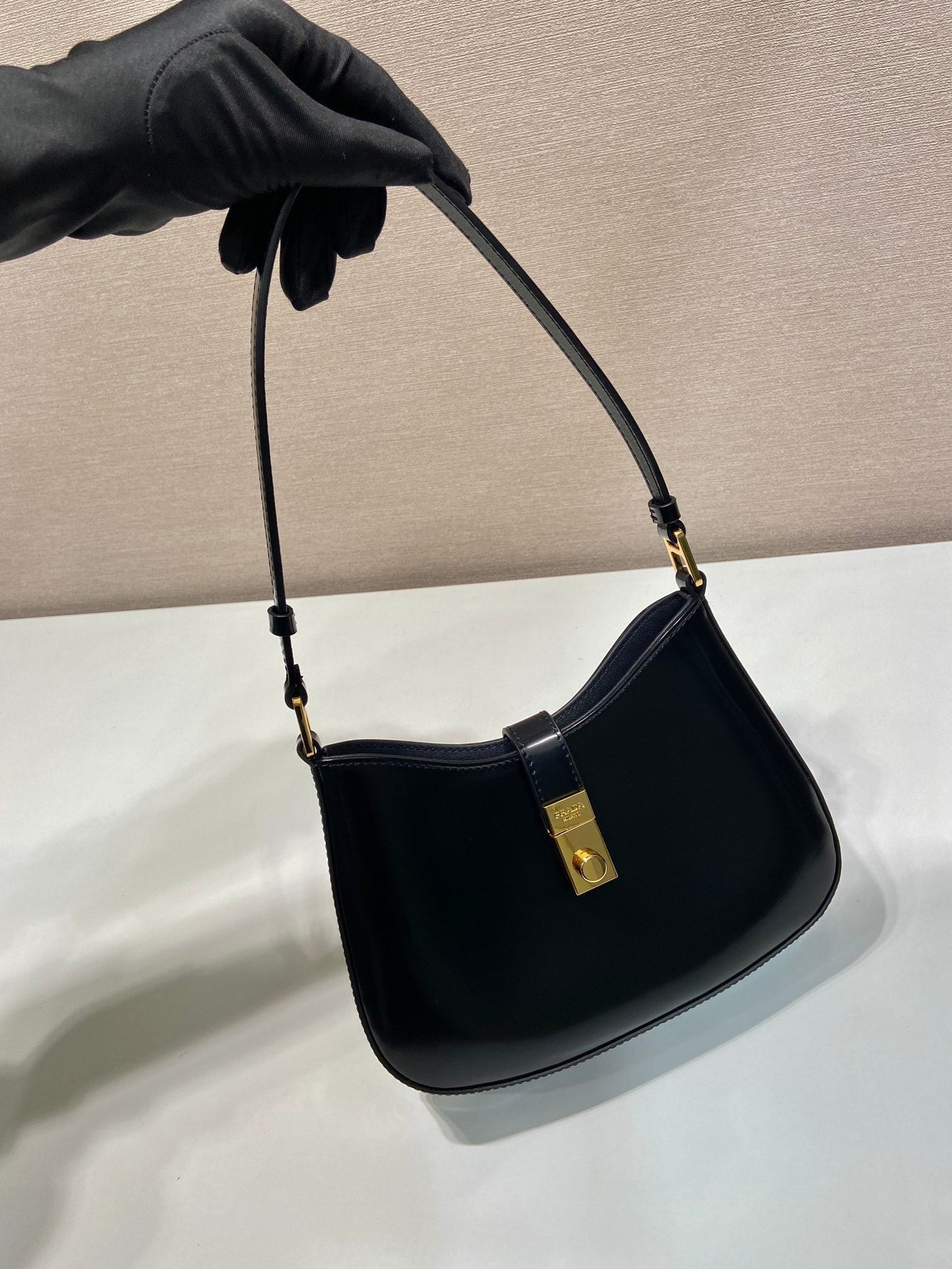Pr*da cleo shoulder bag 22 in black brushed lambskin with clasp closure - image 2