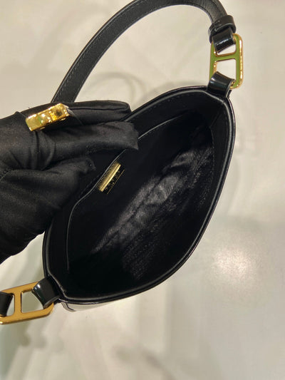 Pr*da cleo shoulder bag 22 in black brushed lambskin with clasp closure - image 5