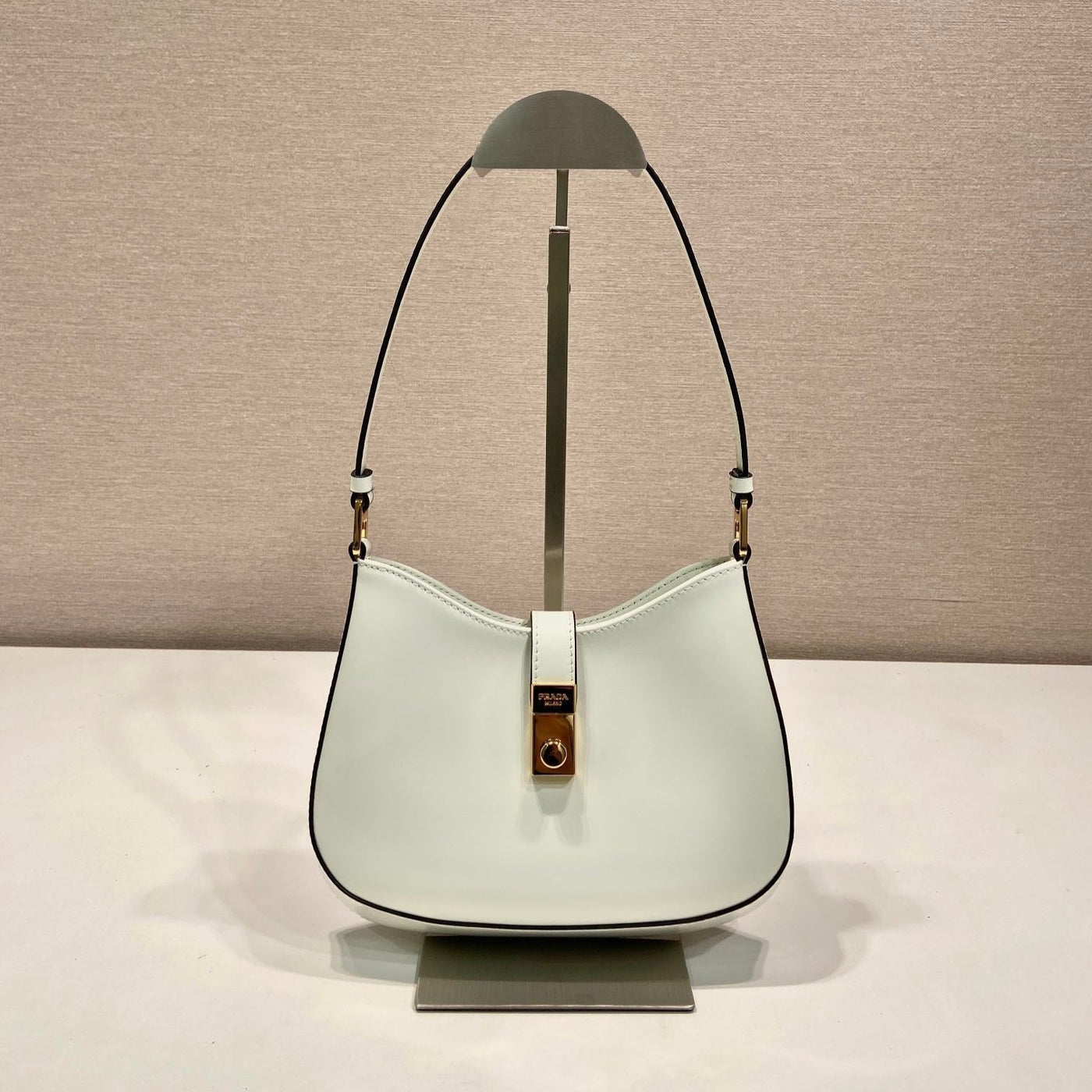 Pr*da cleo shoulder bag 22 in white brushed lambskin with clasp closure - main image