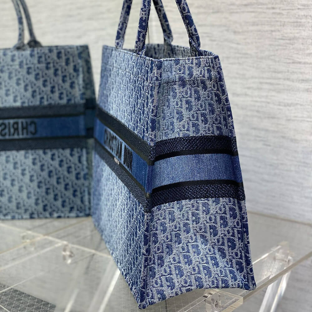 Di*r large Di*r book tote - image 2