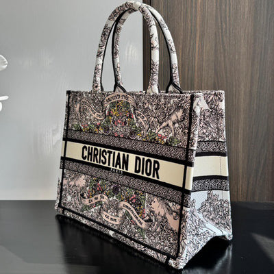 Di*r medium Di*r book tote - image 2