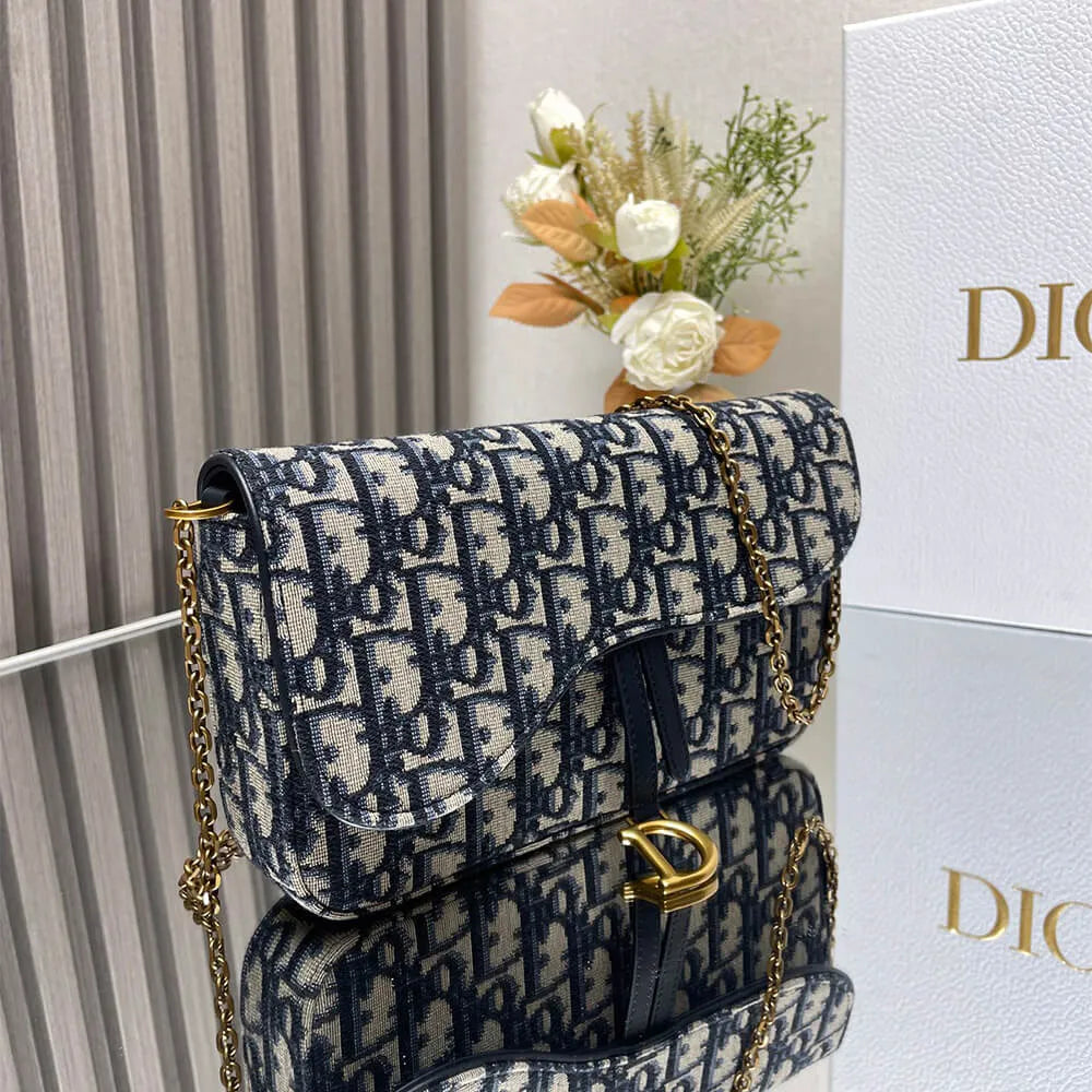 Di*r medium saddle pouch with chain - image 2