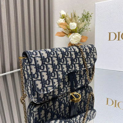 Di*r medium saddle pouch with chain - image 2
