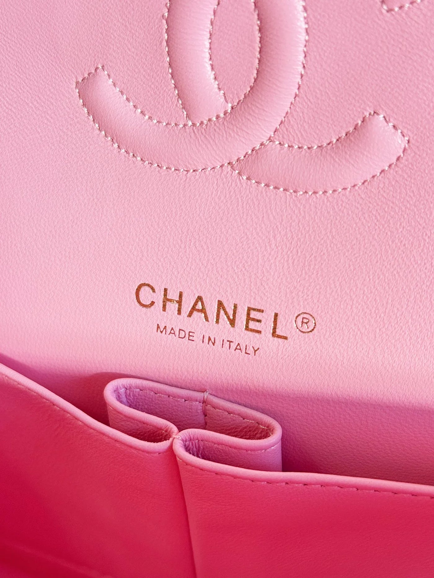 Chan*l mini rectangular flap bag pink, white and black - image 3