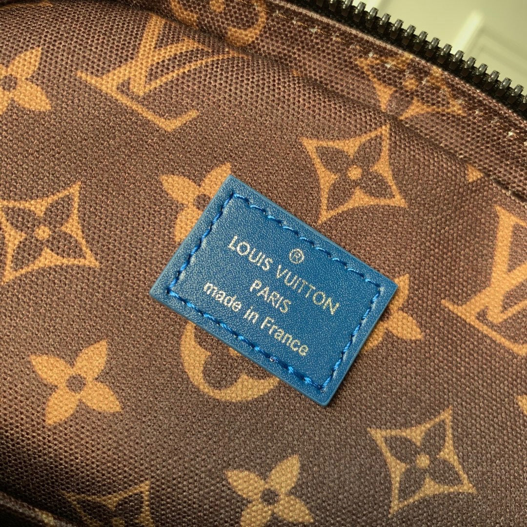 lv avenue bag in atlantic blue - image 5