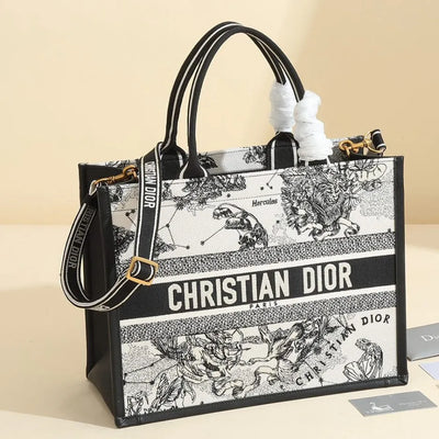 Di*r medium Di*r book tote - main image