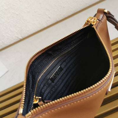 Pr*da leather shoulder bag - image 4