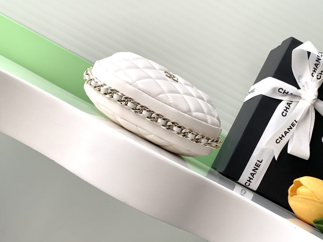 Chan*l 23c white hula hoop clutch - image 3