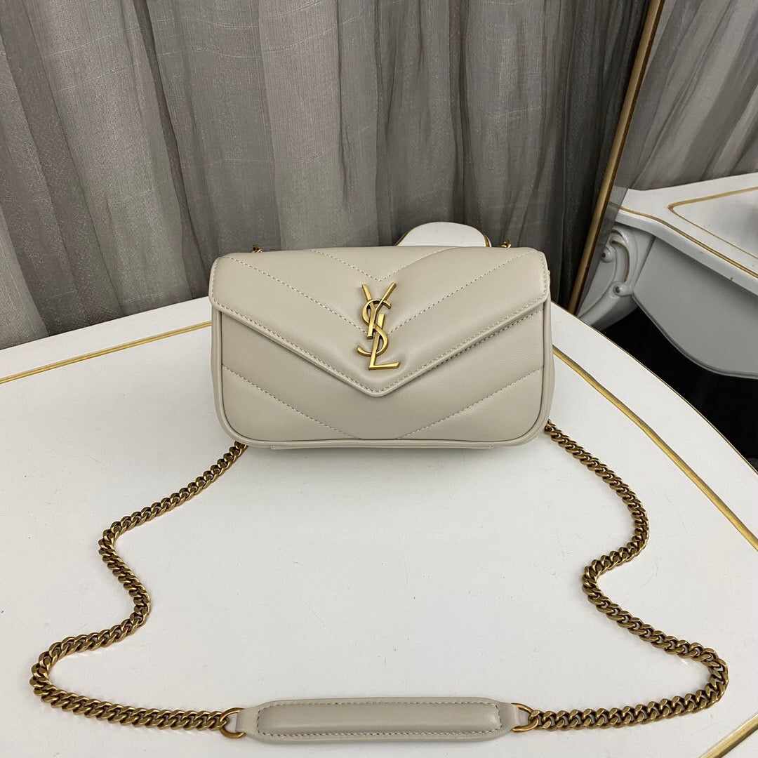 Y*L loulou medium in matelassé lambskin white - main image