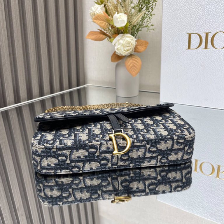 Di*r medium saddle pouch with chain - image 4