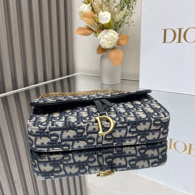 Di*r medium saddle pouch with chain - image 4