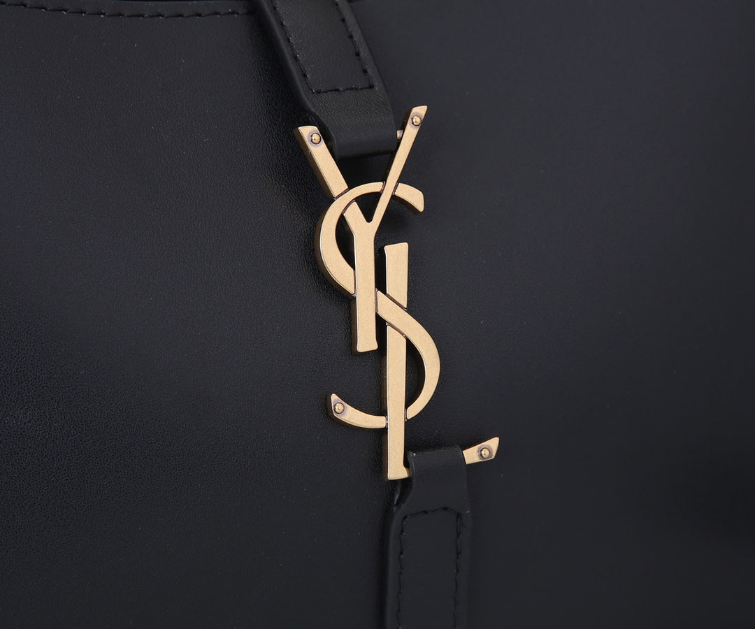 saint laurent smooth calfskin le 5 a 7 mini hobo black - image 3