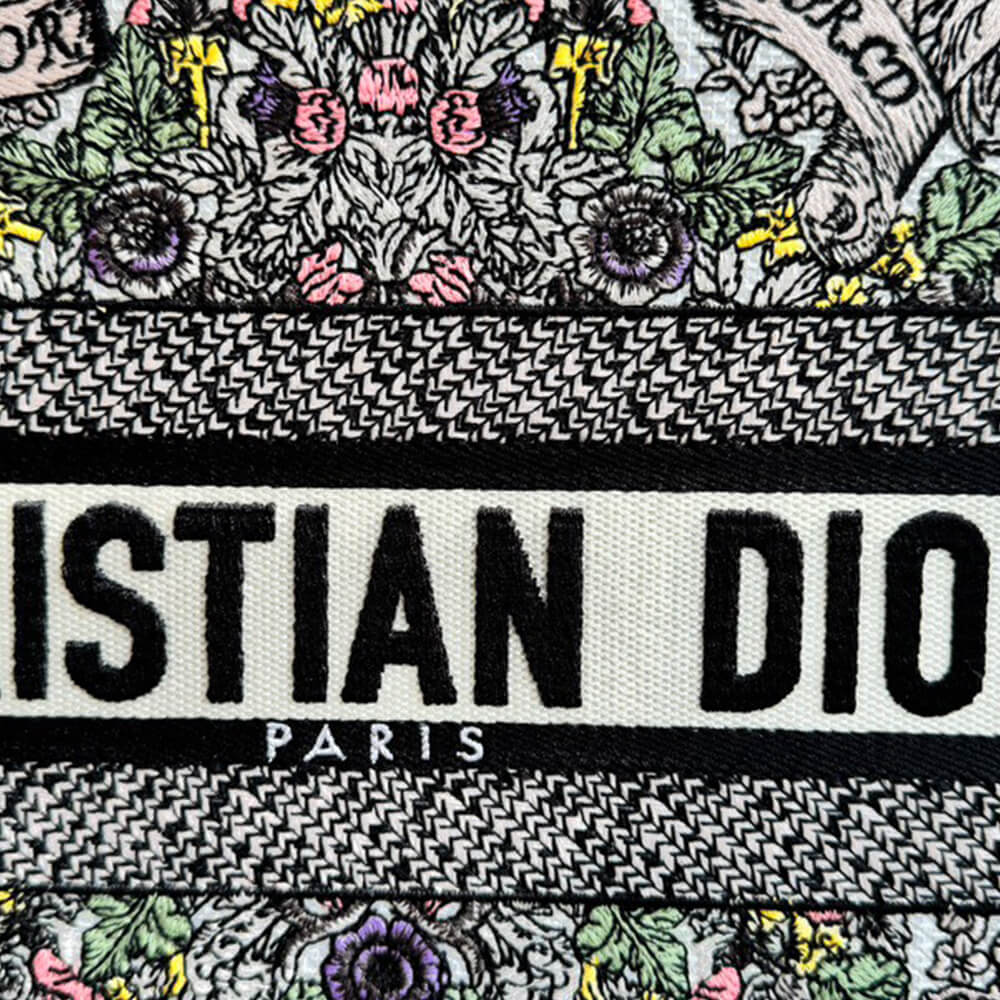 Di*r medium Di*r book tote - image 5