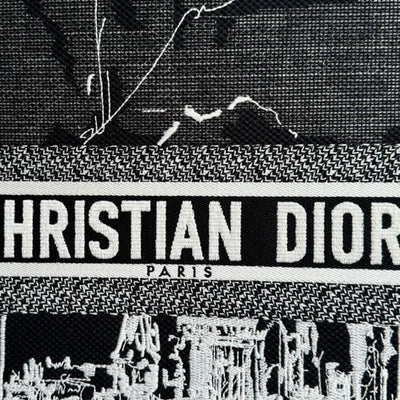 Di*r medium Di*r book tote - image 5
