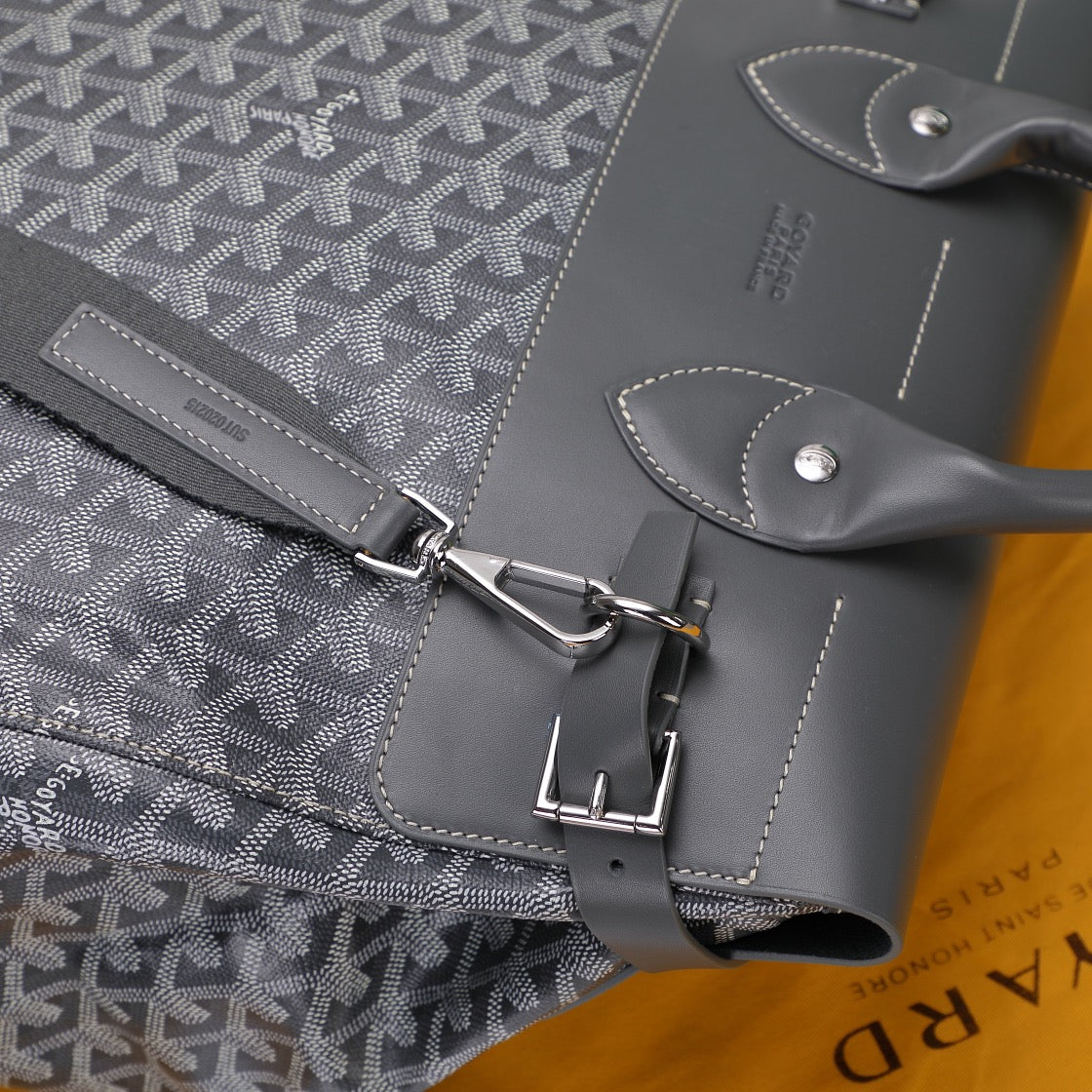 Goya*d steamer pm grey backpack - image 6
