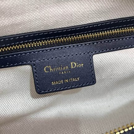 Di*r medium d-journey bag - image 5