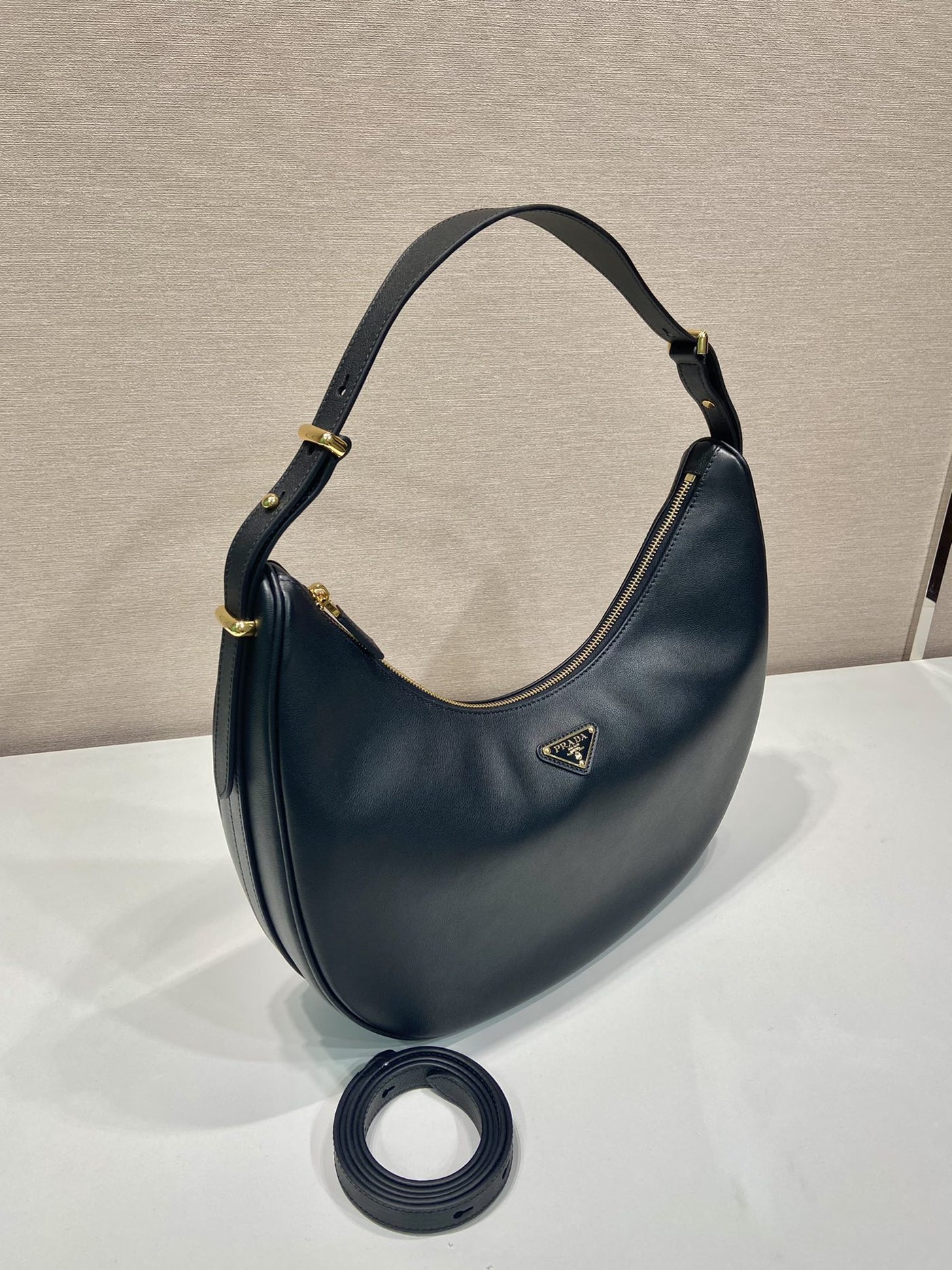 Pr*da arche small leather shoulder bag - image 5