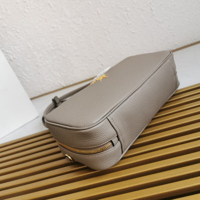 Pr*da medium leather top-handle bag - image 3