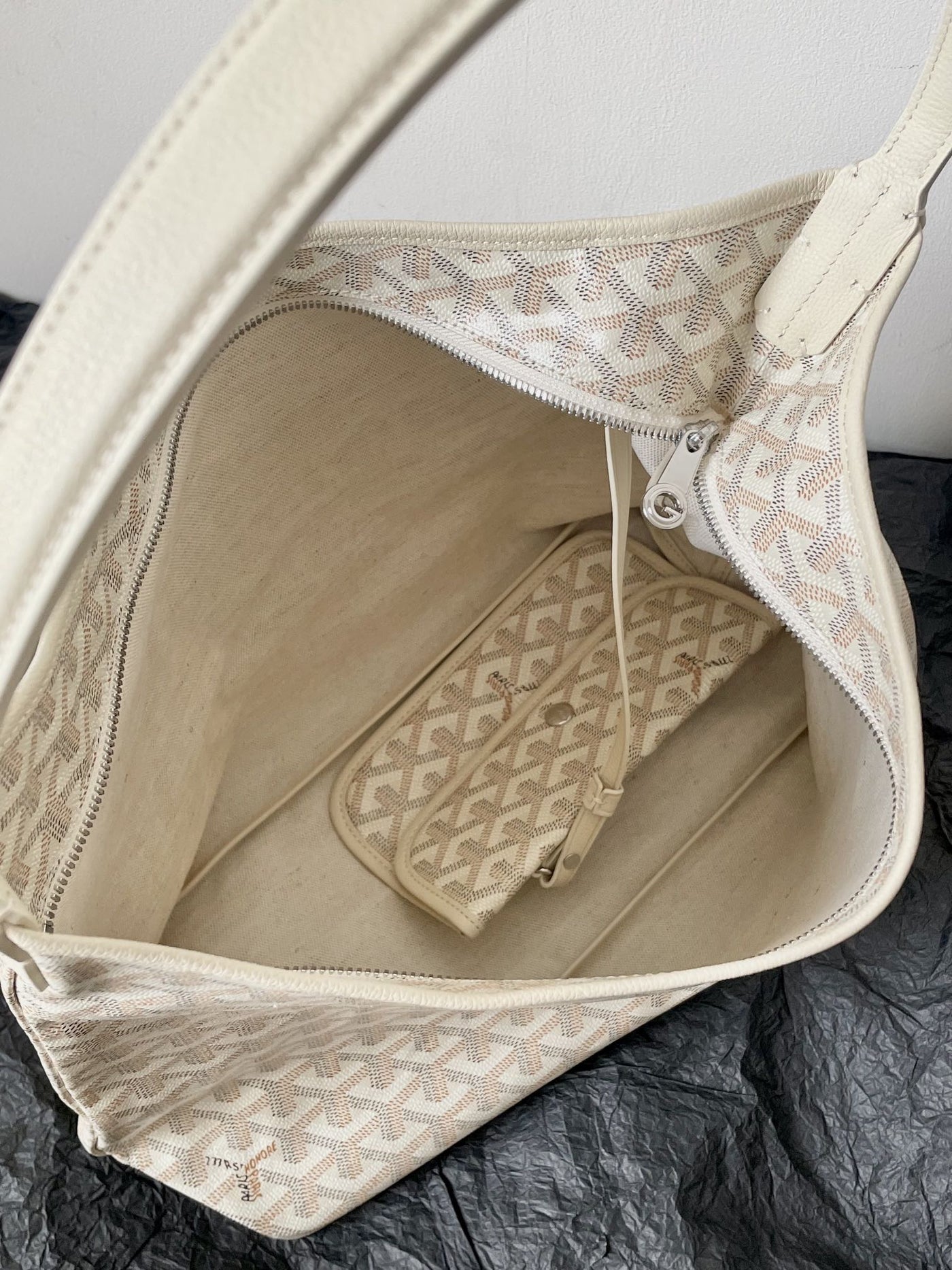 Goya*d Goya*dine boheme hobo white - image 6