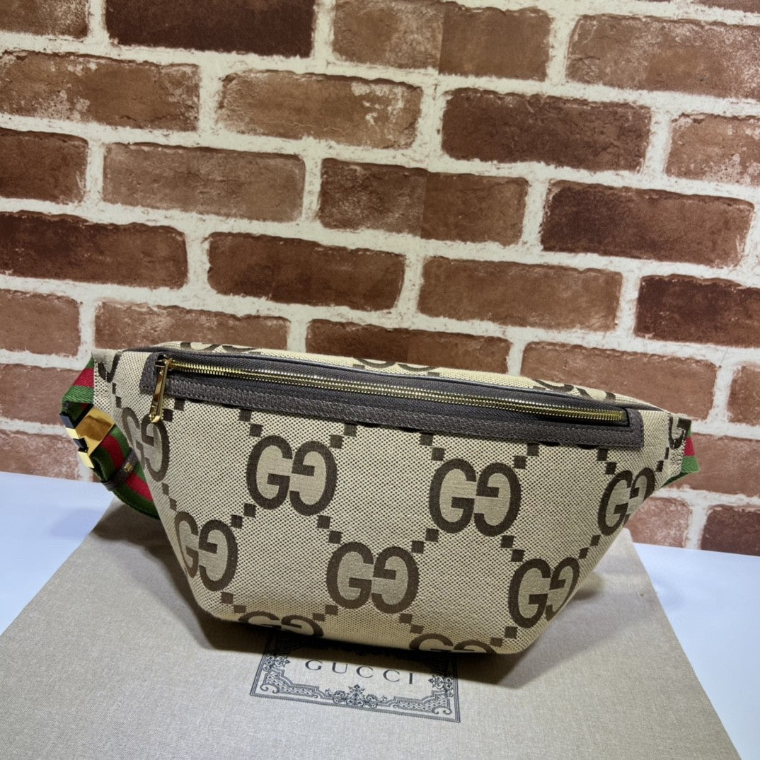 Guc*i belt bag jumbo gg canvas large brown - main image