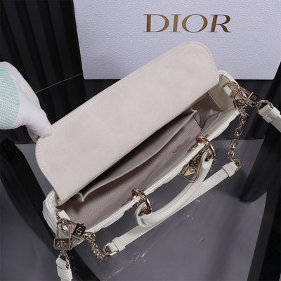 Di*r medium white lady d-joy bag - image 7
