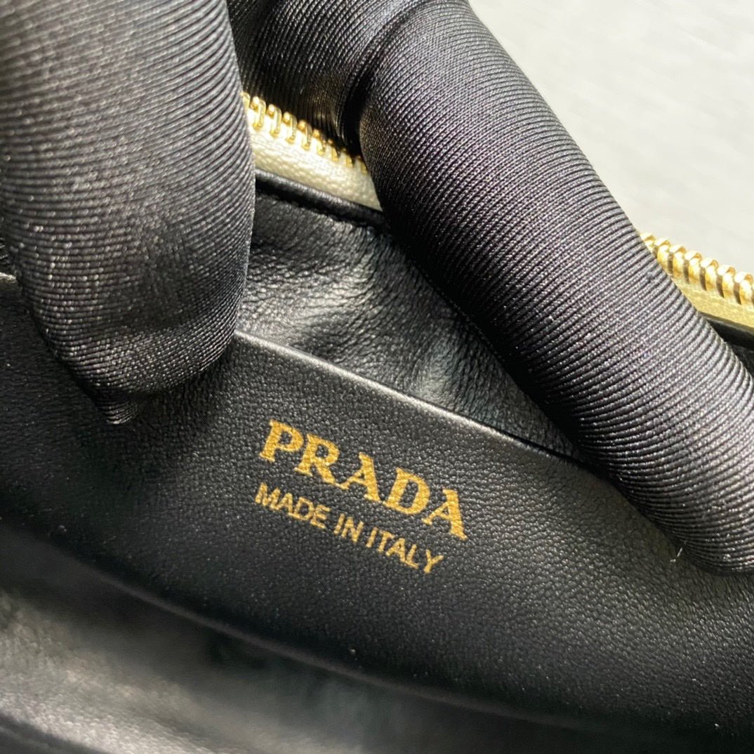 Pr*da arque small leather shoulder bag - image 7