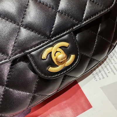 Chan*l 24c top handle flap bag in black lambskin - image 6