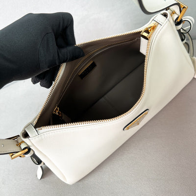 Pr*da medium aimée shoulder bag | white - image 3