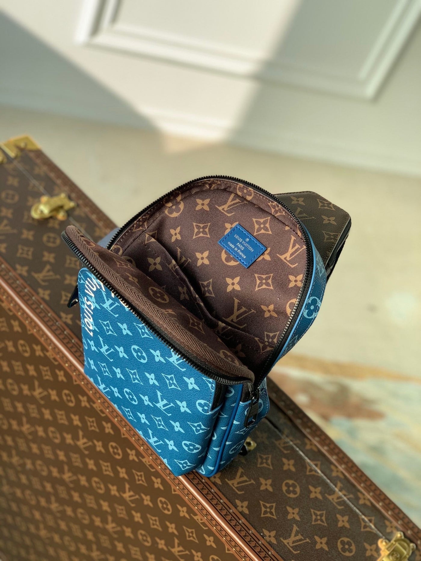 lv avenue bag in atlantic blue - image 8