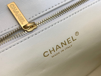 Chan*l mini backpack replica 11 milk white with gold lock 18x20x11.5cm - image 7