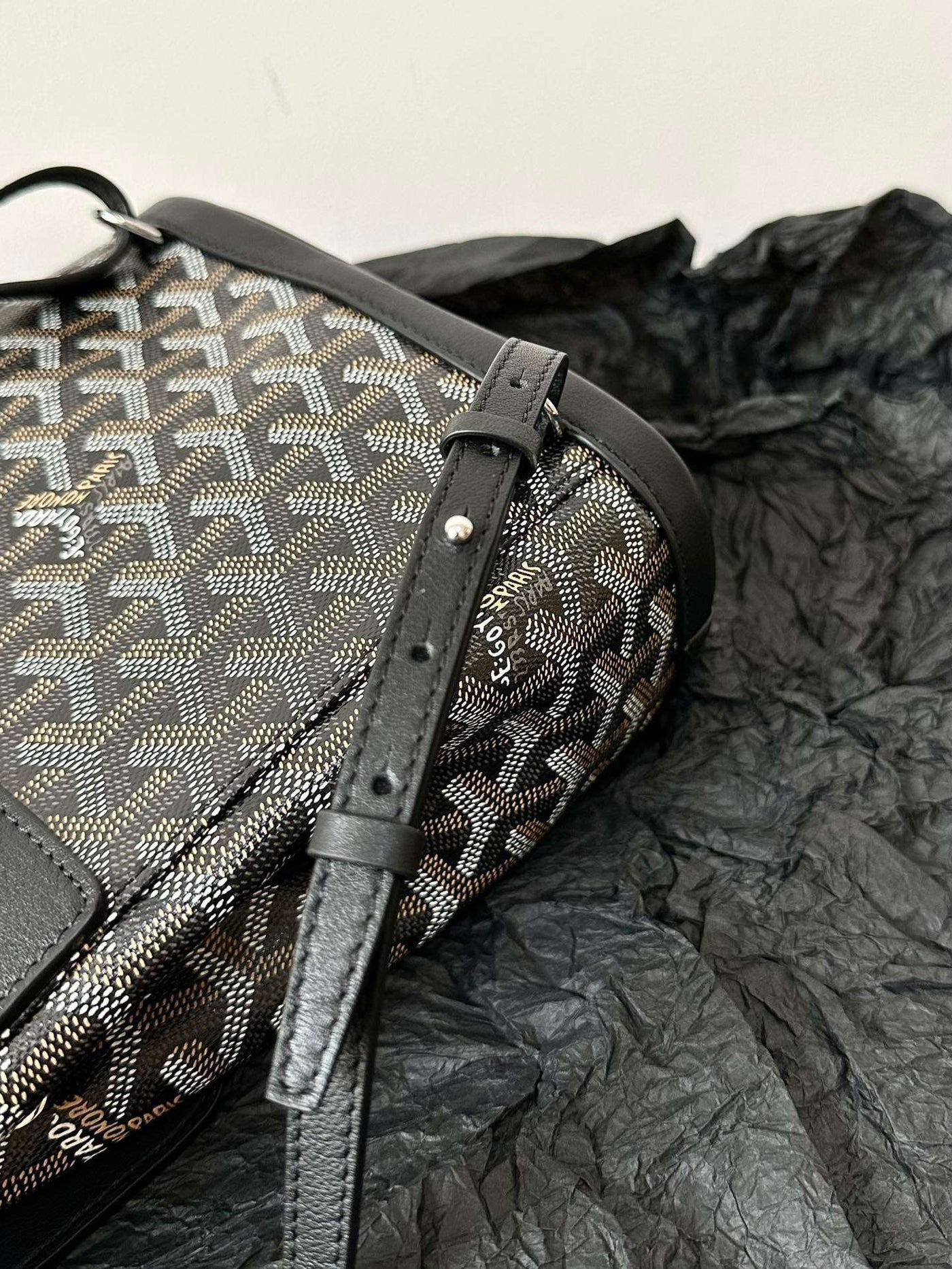 Goya*d mini backpack black super quality monogram pattern size 23x19cm - image 2