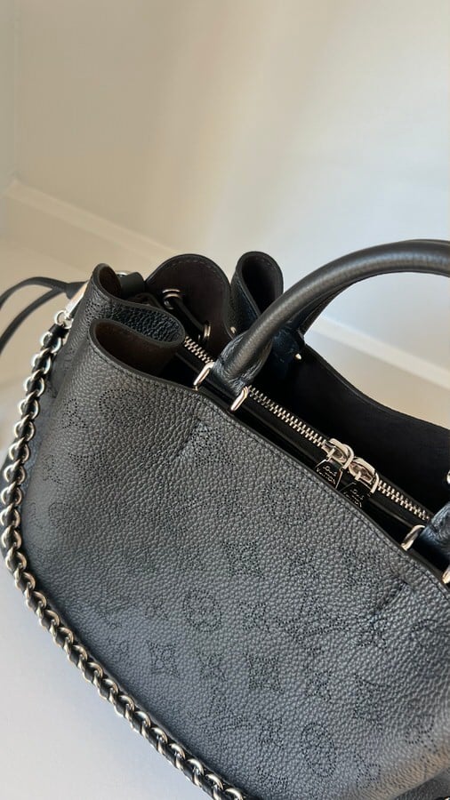 Lou*s Vuitt*n bella mahina tote black - image 3