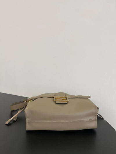 Mamma Bauguette Medium Nappa Leather Dove Grey
